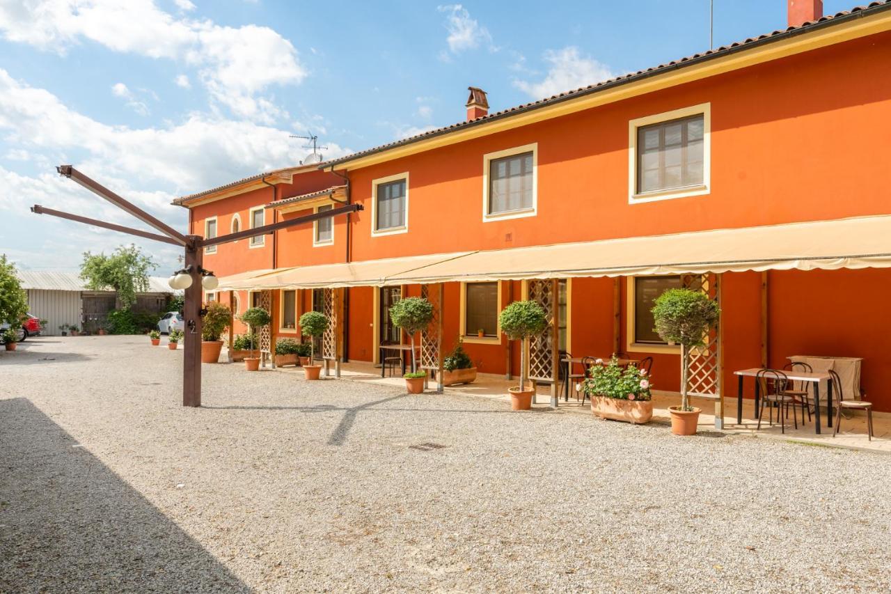 Casolare Dei Fiori - Mughetto Villa Montecarlo Bagian luar foto